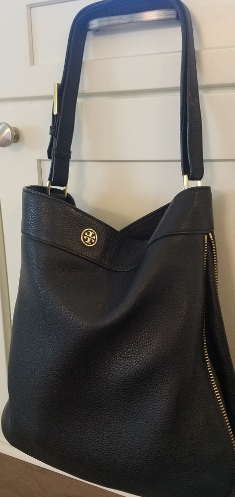 Authentic Tory Burch Ivey leather shoulder bag